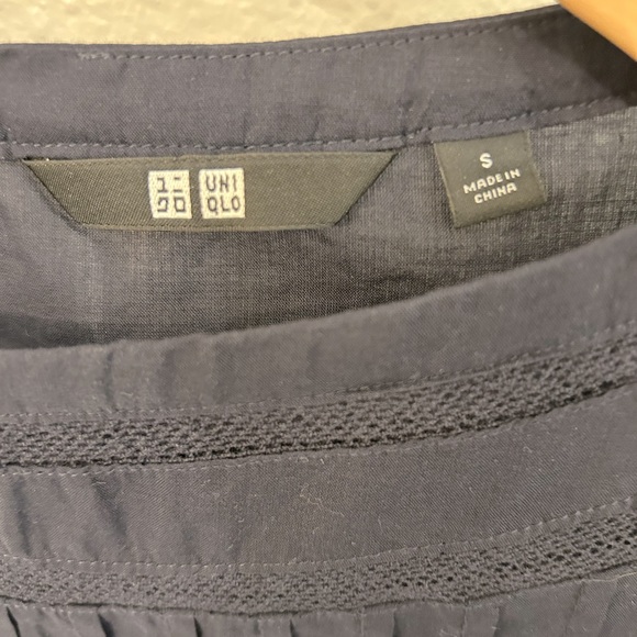 UNIQLO Women's Bell-Sleeve Top - Picture 6 of 7